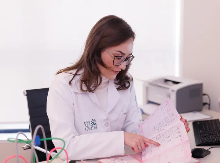 Dra. Ana Bürger no consultório do Eco Medical Center, no Água Verde